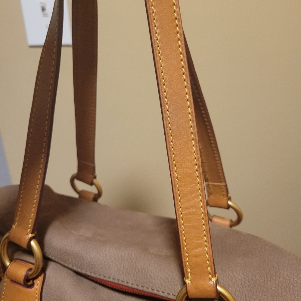 Dooney & Bourke - Picture 6 of 6